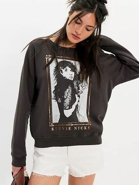 NWOT Daydreamer x Free People Stevie Nicks Crewneck Sweatshirt